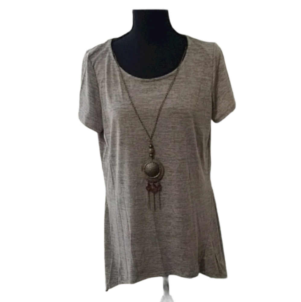 🍍AB Studio Short sleeve Blouse w/ necklace